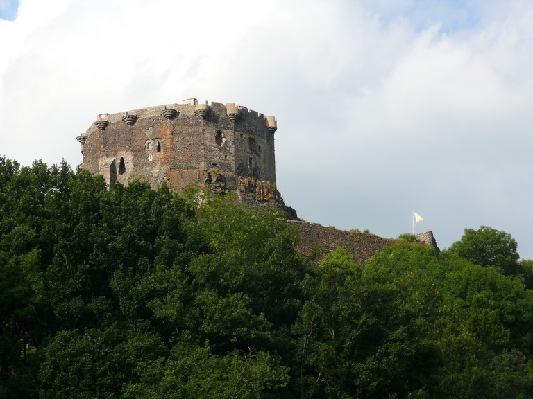 Le château de Murol.