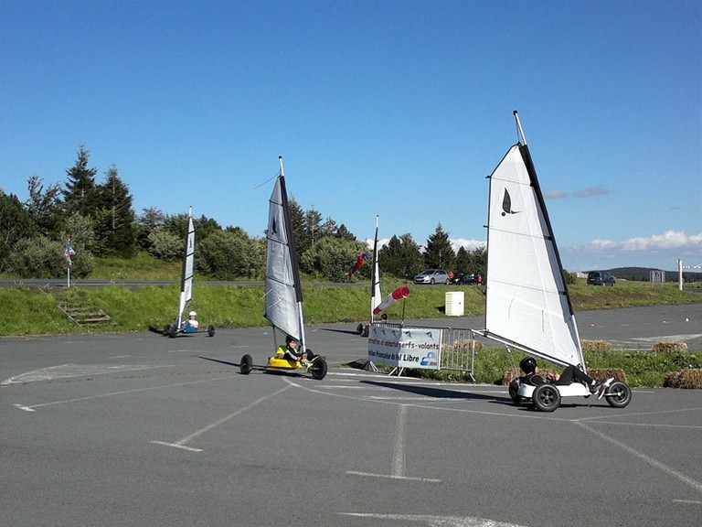 ​Char à voile.