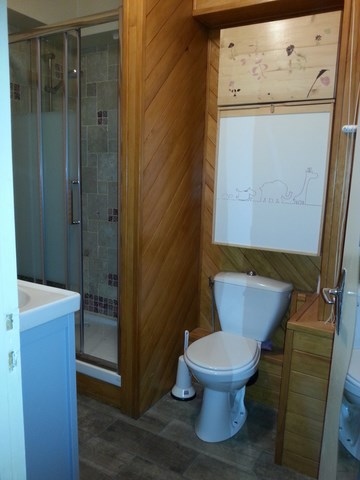 Salle d'eau - Table à langer